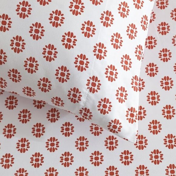 🆕King Bed Sheet White Medium Weight Matching Pillowcases Soft & Wrinkle Bed Set - Picture 3 of 6